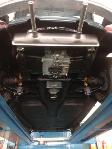 Silencioso trasero y colas 